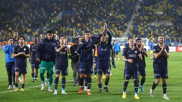 fenerbahce-sampiyonluk-icin-eline-kalemi-kagidi-aldi-1681248196722.jpeg