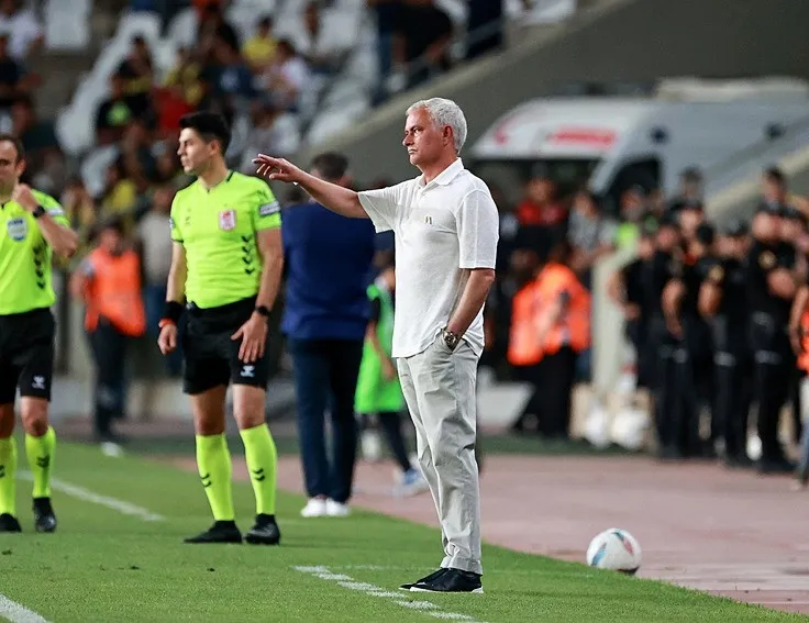 Mourinho gururla sunar!