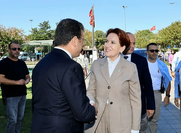1662713219710.jpg Ekrem İmamoğlu Meral Akşener'i "cumhurbaşkanı" gibi karşıladı ortalık karıştı: Kemal Kılıçdaroğlu'na mesaj çekiyor-2