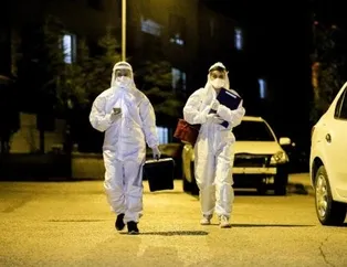 Koronavirüse karşı gece gündüz kapı kapı geziyorlar! Yer: Ankara