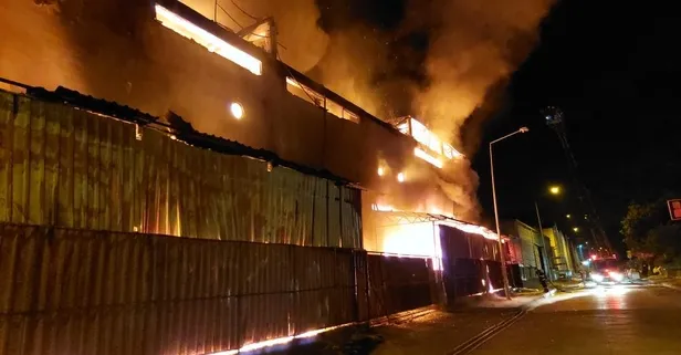 Samsun'da fabrika yangını! Cayır cayır yandı diğer 2 fabrikaya daha sıçradı: Klima tüplerine ulaşırsa...