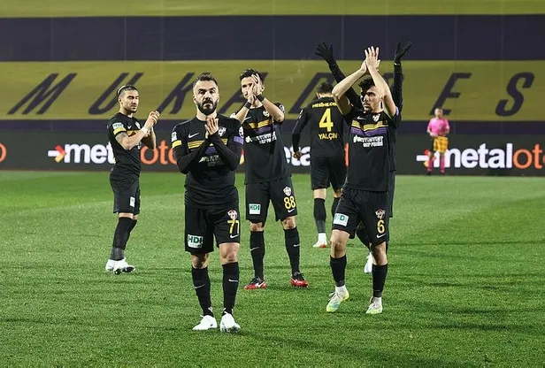 Spor Toto 1. Lig ekibi Eyüpsor'dan Süper Lig için prim dopingi! Başkan Murat Özkaya: Kupayı al, arabayı kap!-2