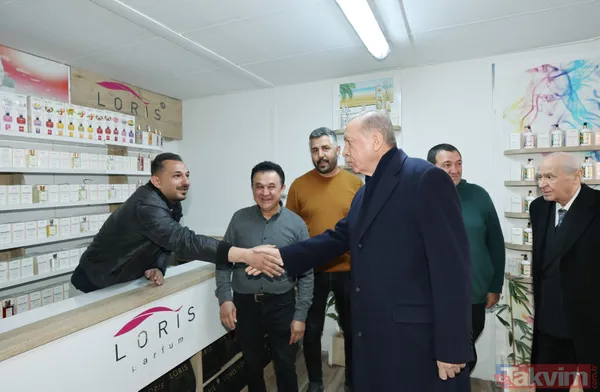Cumhur yaraları sarıyor! Başkan Erdoğan Ramazan'ın ilk günü Kahramanmaraş'ta: Depremzedelerle bir araya geldi, tek tek dinledi - 16