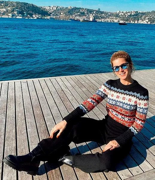 Nazlı Kayı alay konusu oldu! Boğaz sefasına tepki yağdı