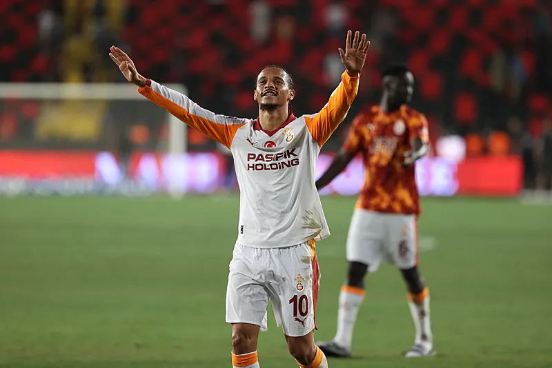 Galatasaray'dan iki dev transfer! "İmkansız" denen isim için teklif - 1