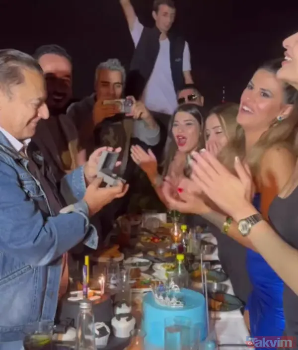 Mehmet Ali Erbil'e eski eşlerinden ve çocuklarından veto "Evlenemezsin" Vetodan sonra sevgilisiyle gece yarısı paylaşımı - 8