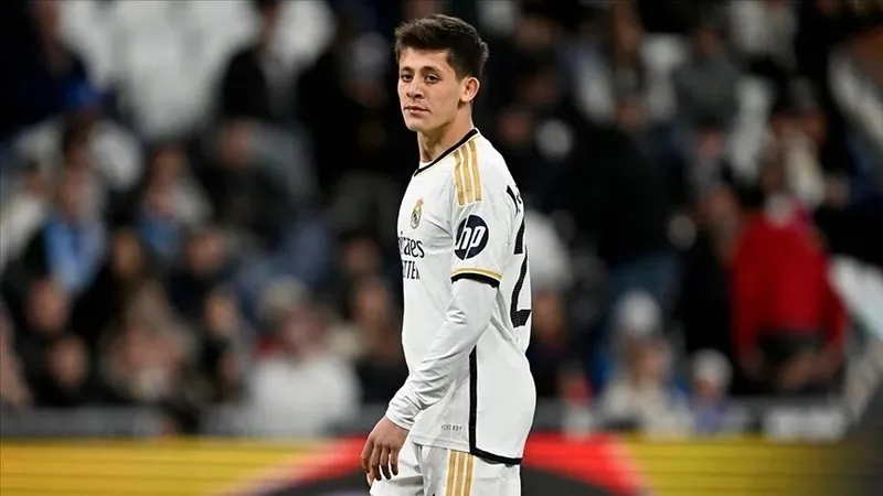 real-sociedad-real-madrid-s-sport-canli-izle-arda-guler-ilk-11de-real-sociedad-real-madrid-sifresiz-canli-vere-1714152330273.jpeg Real Sociedad - Real Madrid maçı Real Madrid ŞİFRESİZ, canlı veren yabancı kanallar!-7