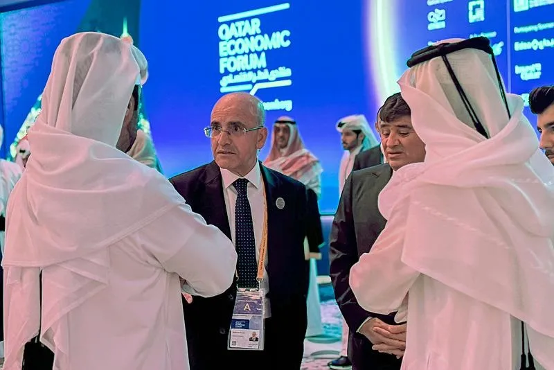 Hazine ve Maliye Bakanı Şimşek, Katar Ekonomi Forumu'na katıldı. (AA)