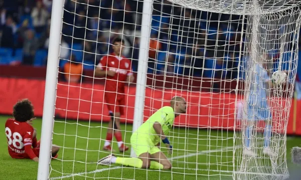 ziraat-turkiye-kupasi-karadeniz-derbisinde-kazanan-trabzonspor-3-0-mac-sonucu-ozet-1671647334444.jpg Ziraat Türkiye Kupası | Karadeniz derbisinde kazanan Trabzonspor: 3-0 (MAÇ SONUCU ÖZET)-4