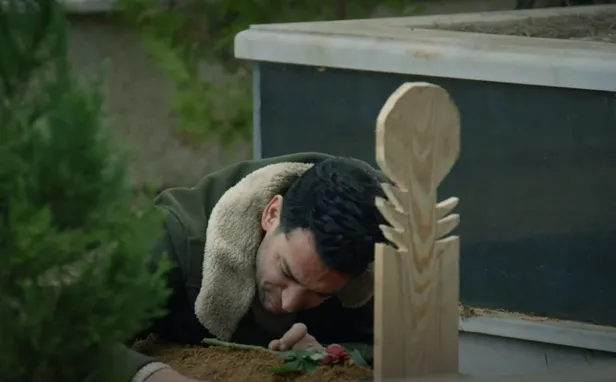 senarist-sag-gosterip-sol-vurdu-ramoda-hakikat-gun-yuzune-cikiyor-meger-plani-cok-baskaymis-1613243908363.jpg Senarist sağ gösterip sol vurdu! Ramo'da hakikat gün yüzüne çıkıyor! Meğer planı çok başkaymış...-8