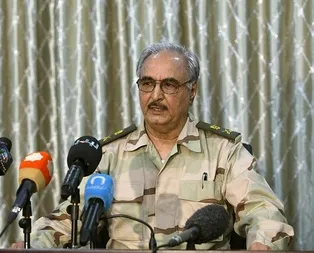 Son dakika: Libyadaki Hafter güçleri Zaviye kentinde mühendislik enstitüsünü bombaladı