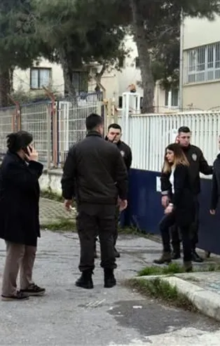 Lisede dehşet anları! Pompalı tüfekle...