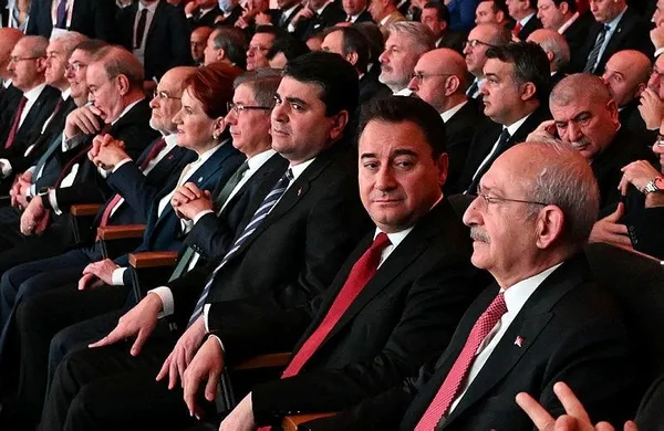 6li-masanin-ortak-politikalar-mutabakat-metninde-hdpkkyi-fetoyu-sevindirecek-ifadeler-kayyum-khk-kanal-istanbu-1675075077293.jpeg Altılı masanın 'Ortak Politikalar Mutabakat Metni'nde çökme siyaseti! Hizmet üretemeyince AK Parti icraatlerine göz diktiler-2