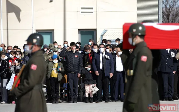 Helikopter kazasında şehit olan 11 asker Elazığ'dan Ankara'ya uğurlandı - 18