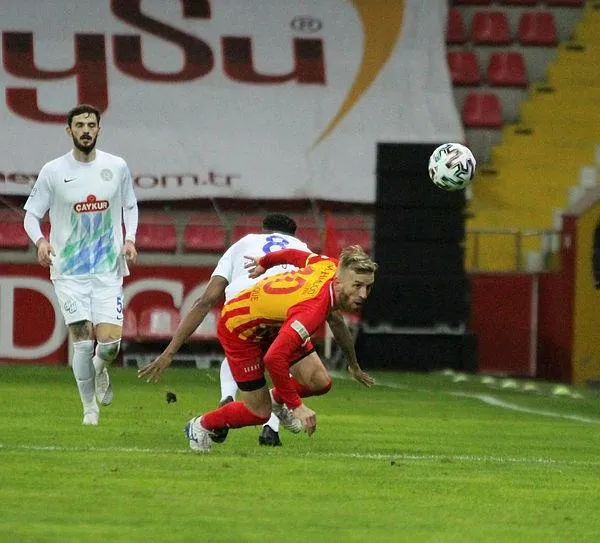 kayserispor-2-1-caykur-rizespor-mac-sonucu-ozeti-1614800530292.jpeg Kayserispor 2-1 Çaykur Rizespor | MAÇ SONUCU ÖZETİ-4