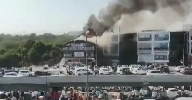 Son dakika: Hindistan’da eğitim merkezinde yangın: 15 ölü
