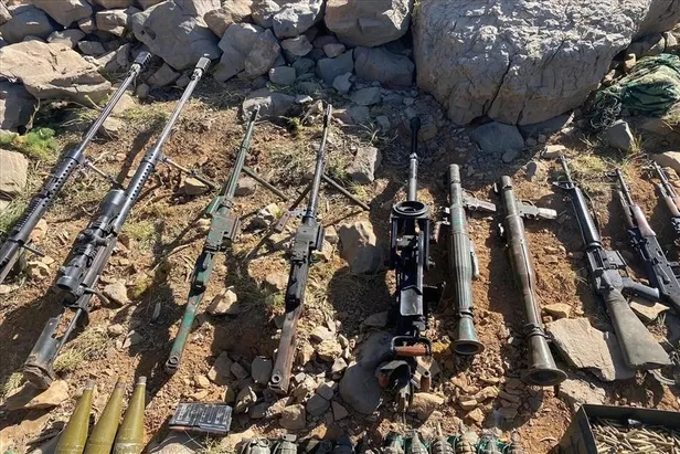 SON DAKİKA: Terör örgütü PKK'ya bir darbe daha: 3 terörist etkisiz hale getirildi-4