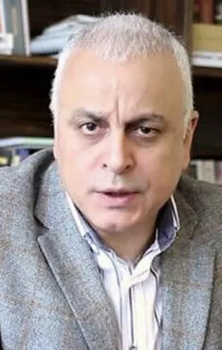 Tele1’in Genel Yayın Yönetmeni Merdan Yanardağ için yurt dışına çıkış yasağı konuldu