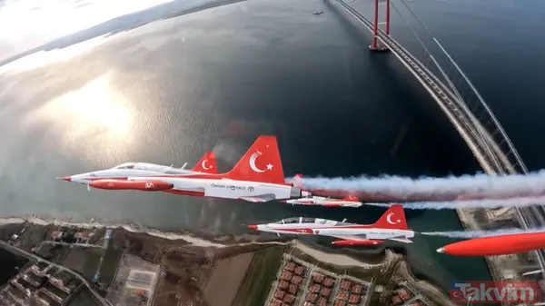 Tüyler diken diken! Türk Yıldızları'ndan 1915 Çanakkale Köprüsü açılışında nefes kesen gösteri - 10