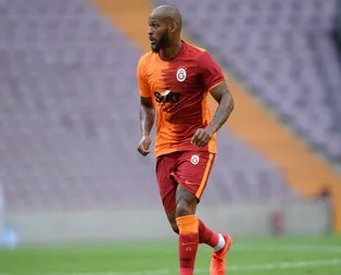 G.Saray’da Marcao krizi! Taraftarlar küfür etti, resti çekti