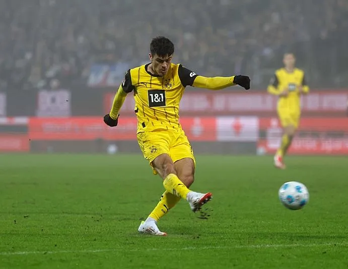 Milan’dan Reyna hamlesi