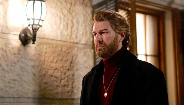 abdulkadir-cilgina-dondu-bir-zamanlar-cukurova-124-bolum-2-fragmani-yayinlandi-sen-bizim-biletimizi-kestin-1644866834551.jpg Abdülkadir çılgına döndü! Bir Zamanlar Çukurova 124. bölüm 2. fragmanı yayınlandı: “Sen bizim biletimizi kestin”-4