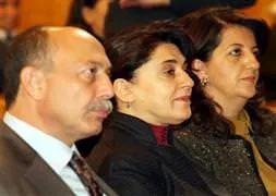 Eski vekil de gözaltında!