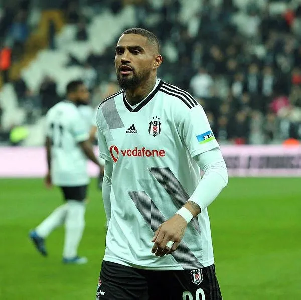 Beşiktaş'ta büyük kaçış! Futbolcuların birçoğu ayrılığın eşinde...-3