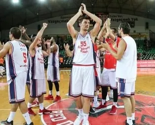 Bahçeşehir evinde galip