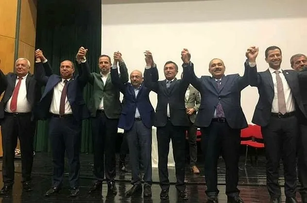 CHP’li belediye başkanı İbrahim Demirci AK Parti’ye katıldı
