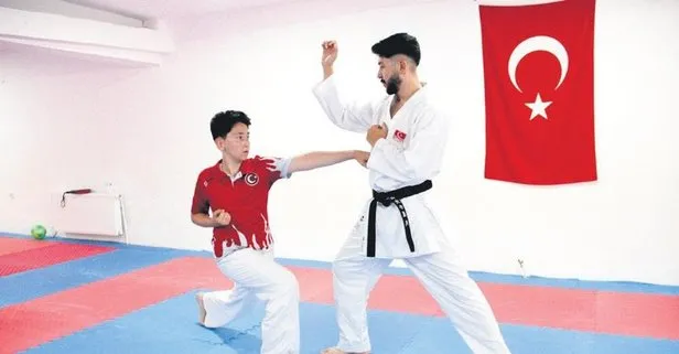 Önce ağladı sonra güldürdü
