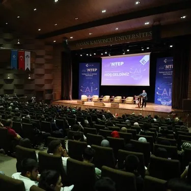 AI’NTEP Yapay Zeka Festivali Hasan Kalyoncu Üniversitesi’nde gerçekleştirildi: Akademisyenler, iş insanları, yöneticiler, uzmanlar ve yapay zeka meraklılarının ortak adresi