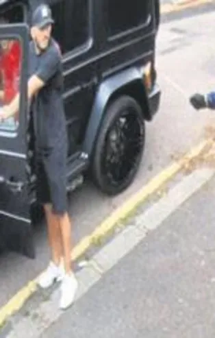 Mesut Özil Londra’yı terk ediyor