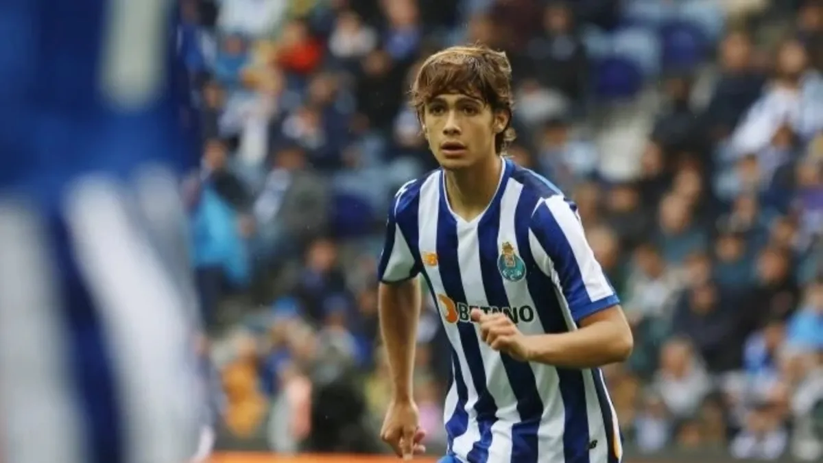 Rodrigo Mora 2030'a kadar Porto'da