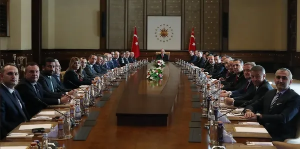 baskan-erdogan-kulupler-birligi-ile-bir-araya-geldi-1579004809359.jpg