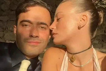 Serenay Sarıkaya ve Mert Demir’in sessiz molası!