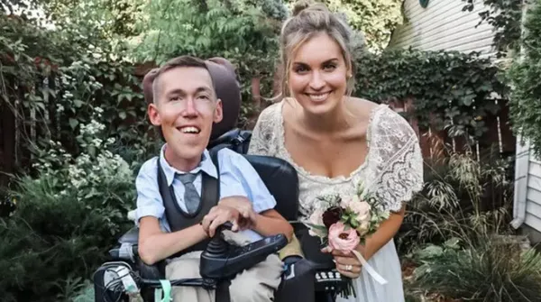 kocasi-sma-hastasi-olan-hannah-aylward-cinsel-hayatimiz-cok-iyi-1643544241034.jpg Kocası SMA hastası olan Hannah Aylward: Cinsel hayatımız çok iyi-8