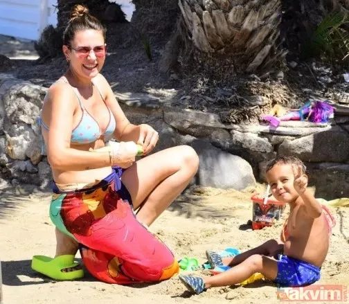 MasterChef Danilo Zanna'nın eski eşi Tuğçe Demirbilek'ten olay kareler! Bikinisiyle poz verdi sosyal medya yıkıldı: "Şefime selam olsun" - 34