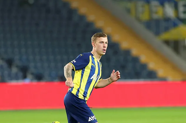 Toplam 6 maç bile oynayamadı! Max Meyer Fenerbahçe'ye geri dönüyor