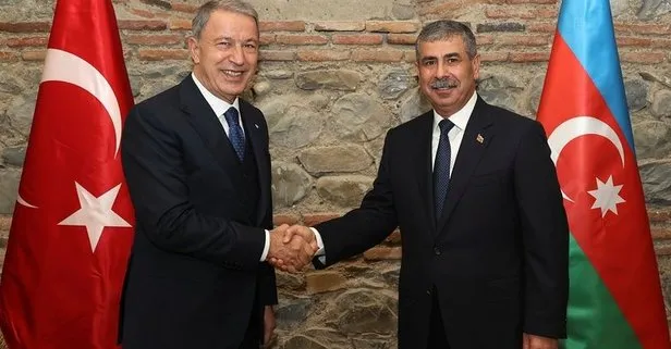 Milli Savunma Bakanı Akar Azerbaycan Savunma Bakanı Hasanov ile görüştü