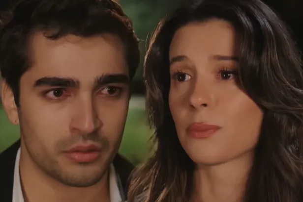 yali-capkini-gunu-mu-degisti-ne-zaman-yayinlanacak-izleyenlere-mujde-verildi-hem-persembe-hem-cuma-1698089044162.jpg İzleyenlere müjde verildi! Yalı Çapkını günü mü değişti, ne zaman yayınlanacak? "Hem perşembe hem cuma..."-5