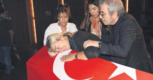 Usta oyuncu Tarık Ünlüoğlu ebediyete uğurlandı... Eşi Gülenay Kalkan’ın vedası herkesi ağlatt! Güle güle sevgilim