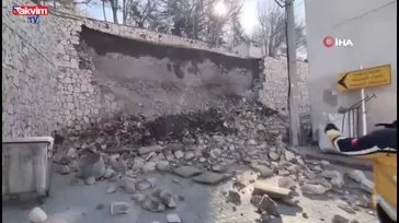 Niğde Kalesi'nde istinat duvarı çöktü