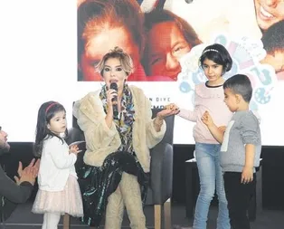 Gülben Ergen çocukları güldürdü