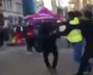 İngilterede terör sevicilerden Türk öğrenciye alçak saldırı!