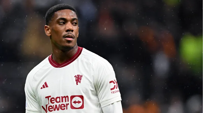 galatasaray-wilfred-zahanin-alternatifini-yine-ingiltereden-buldu-premier-ligin-bir-donem-yildiziydi-1717679142798.jpg Galatasaray Wilfried Zaha'nın alternatifini yine İngiltere'den buldu! Premier Lig'in bir dönem yıldızıydı-14