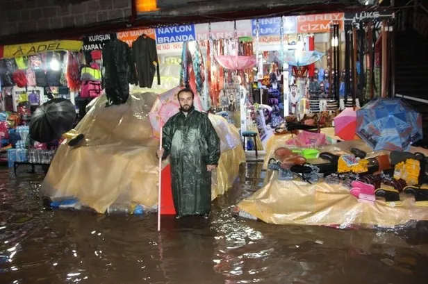 Son dakika: Trabzon ve Rize'yi sel vurdu! Meteoroloji'den Doğu Karadeniz için sel uyarısı geldi-8