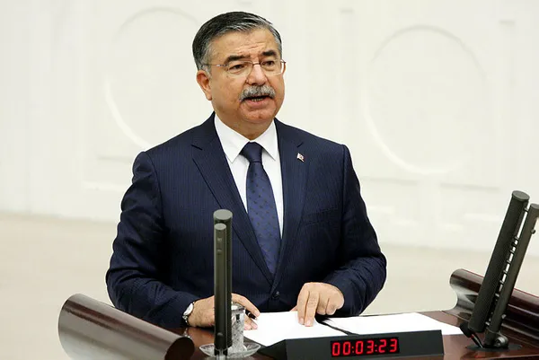 son-dakika-ak-partinin-yeni-grup-baskani-ismet-yilmaz-oldu-1637139419797.jpg