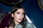 Aşkları tescillendi! Ünlü şarkıcı Dua Lipa’nın, Callum Turner ile fena yakalandı