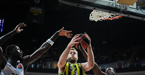 Kanarya'nın serisi beş maça çıktı! Fenerbahçe Beko - Virtus Bologna: 66-64 | MAÇ SONUCU